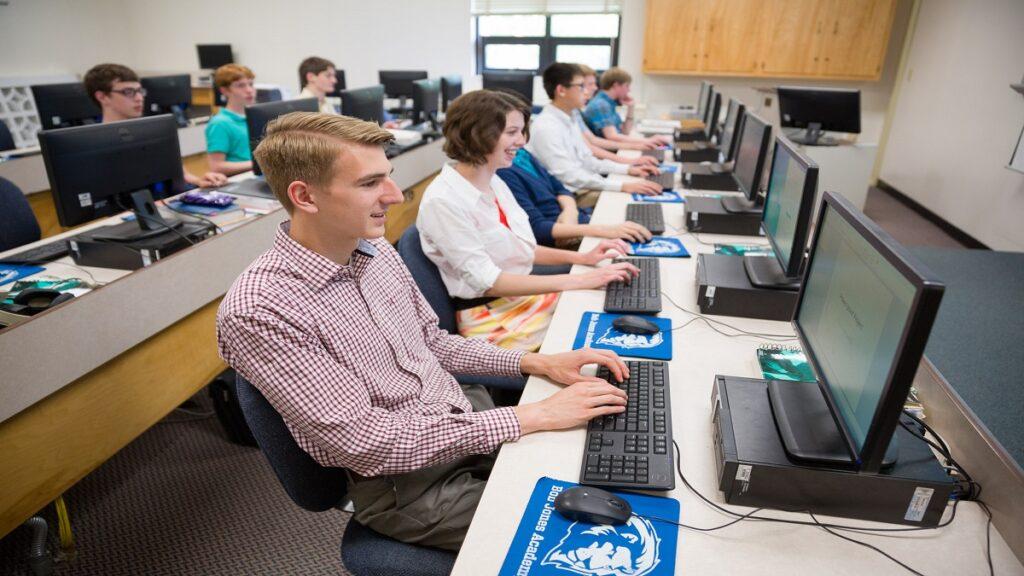 Empowering Learning with Computer Science Tutors